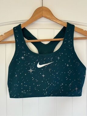 Activewear Nike Racerback Sports Bra | Size Large